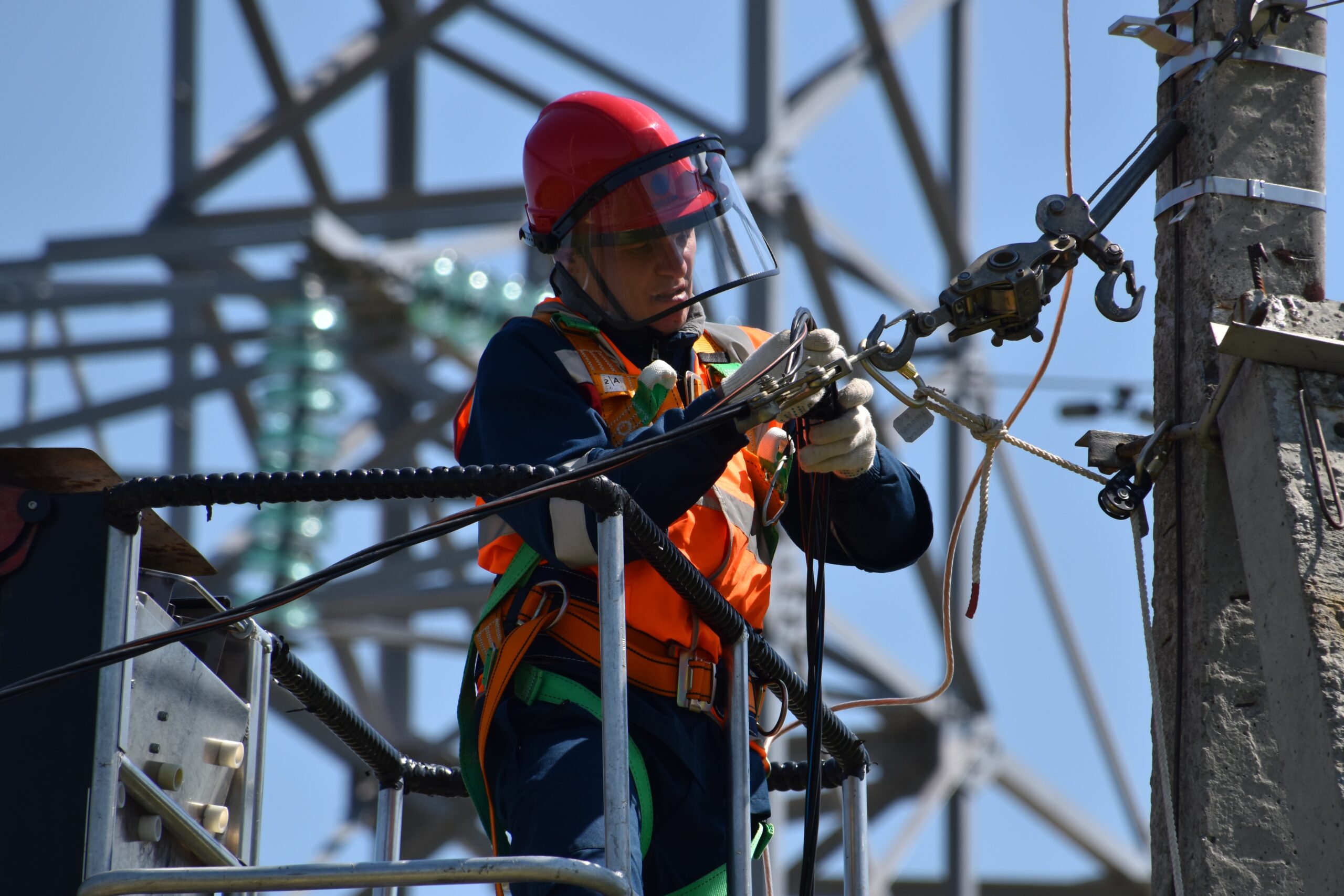 How OSHA Regulations Help Keep Electrical Workers Safe
