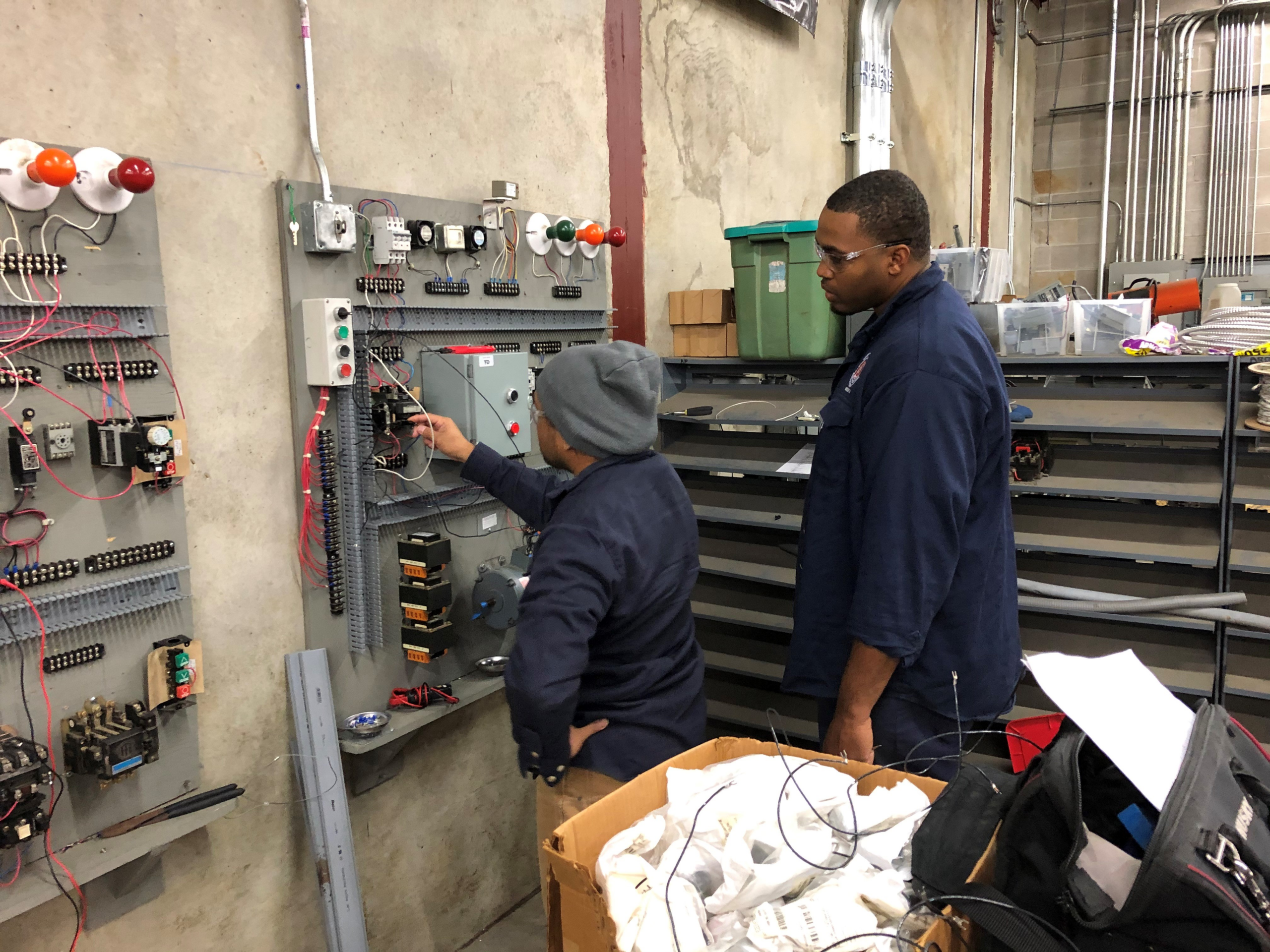 Are Electrical Apprenticeships Full-Time or Part-Time?